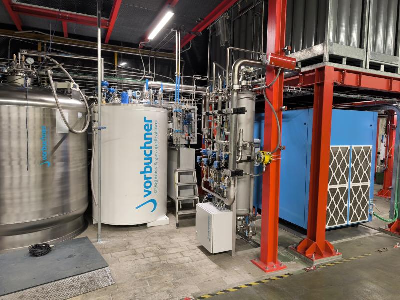 Helium Liquefier VL100 & Screw Compressor